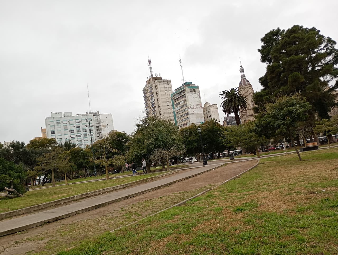Clima en Bahía Blanca: se espera un jueves templado, mayormente nublado y con probabilidad de lluvias hacia la noche